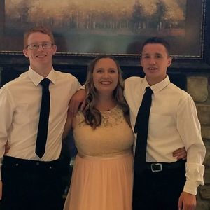 Meet your Posher, Aleta